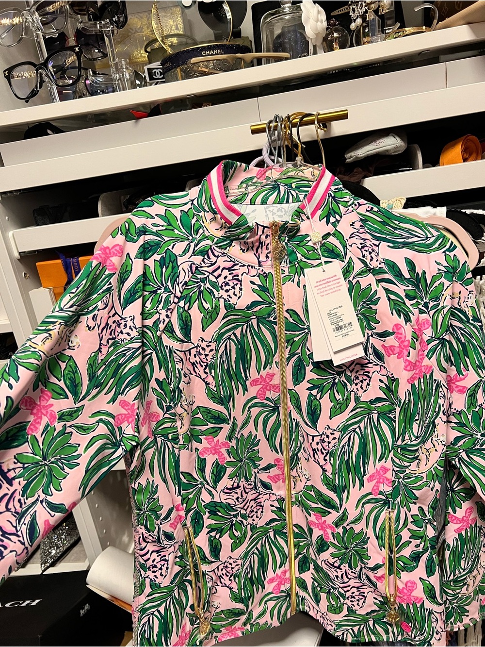 Lilly Pulitzer Pink & Green Conch Shell Pink Roaring With Joy